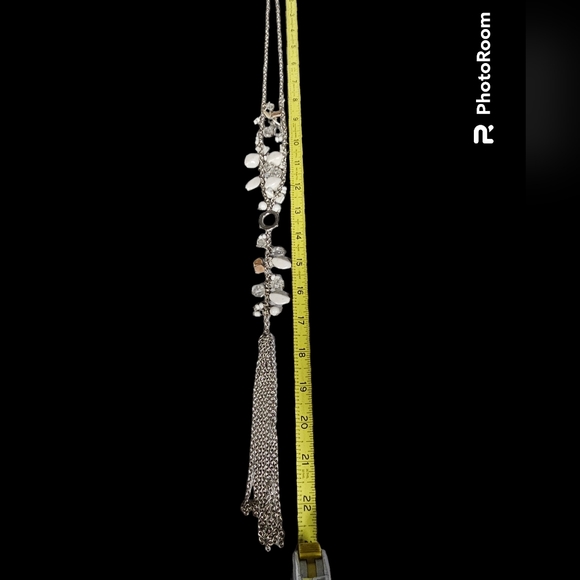 Silver and white statement necklace beads and lots of detail. - Picture 6 of 7